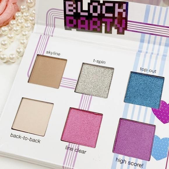 Tetris x Ipsy Block Party Eyeshadow Palette - Picture 3 of 6